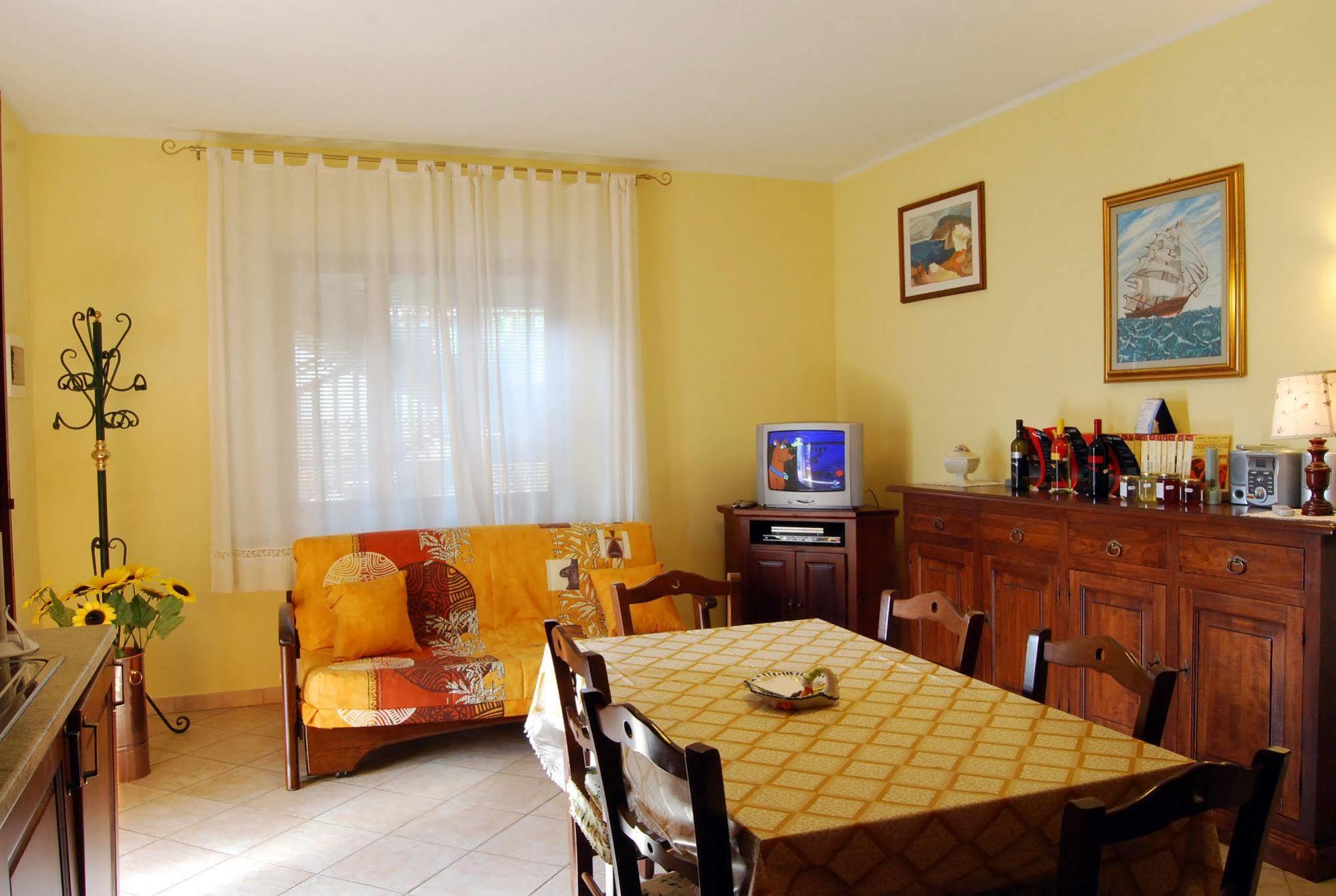 B&B Da Franca Camporgiano Εξωτερικό φωτογραφία